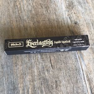 Kat Von D liquid lipstick in Lolita 2